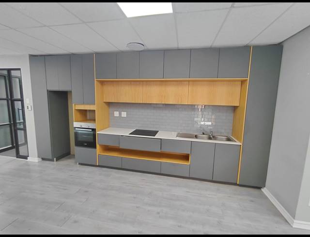 420M² OFFICE TO LET IN BRYANSTON